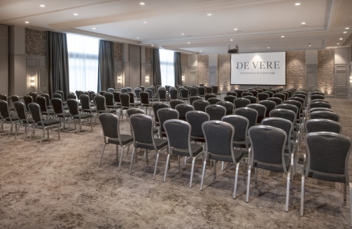 De Vere Cotswold Water Park theatre layout'